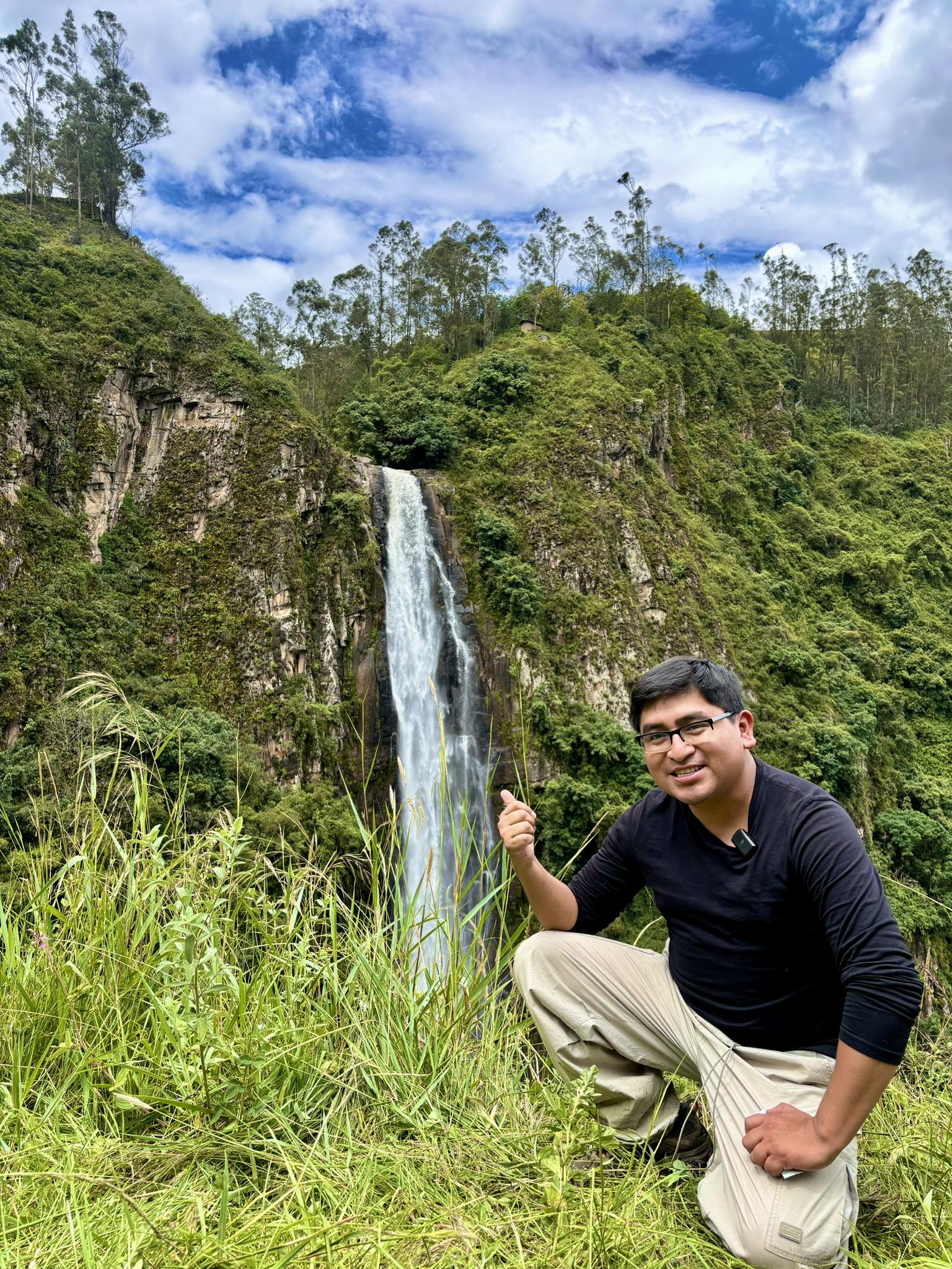 <em>Jhoseph M.</em>